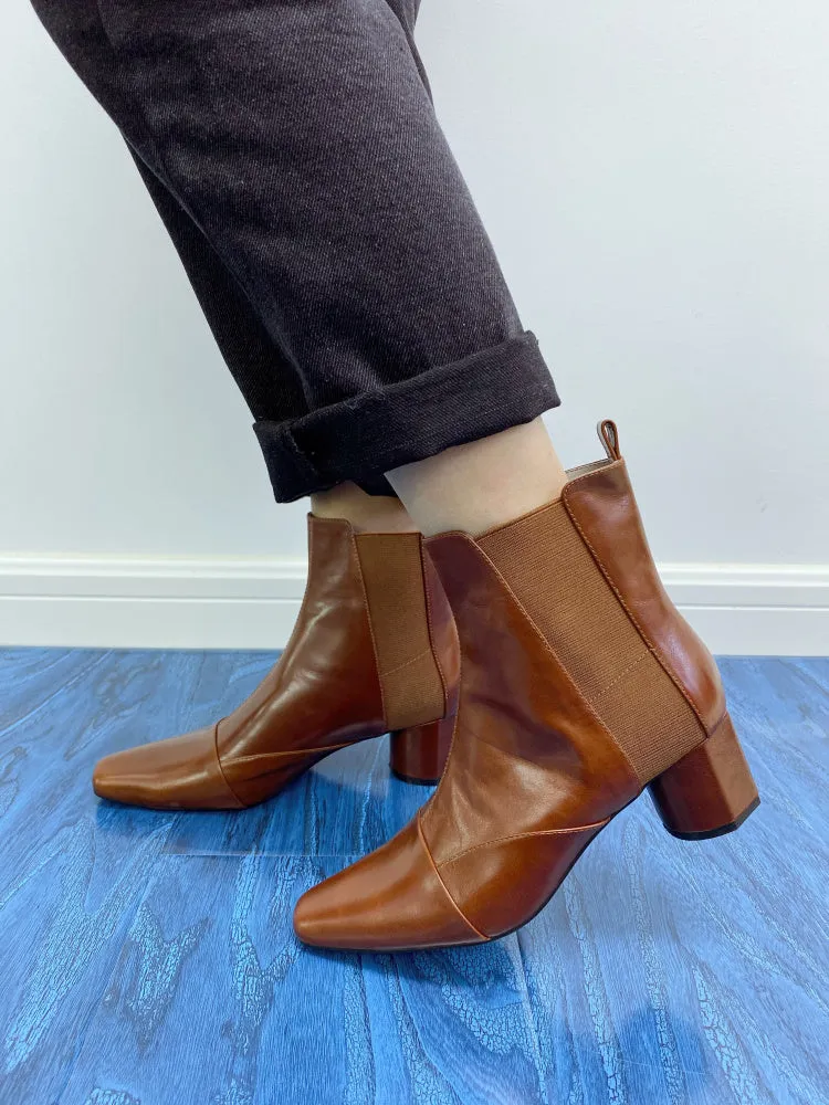 LUXE SEVEN DESIGN SQUARE TOE HEELED ANKLE BOOTS