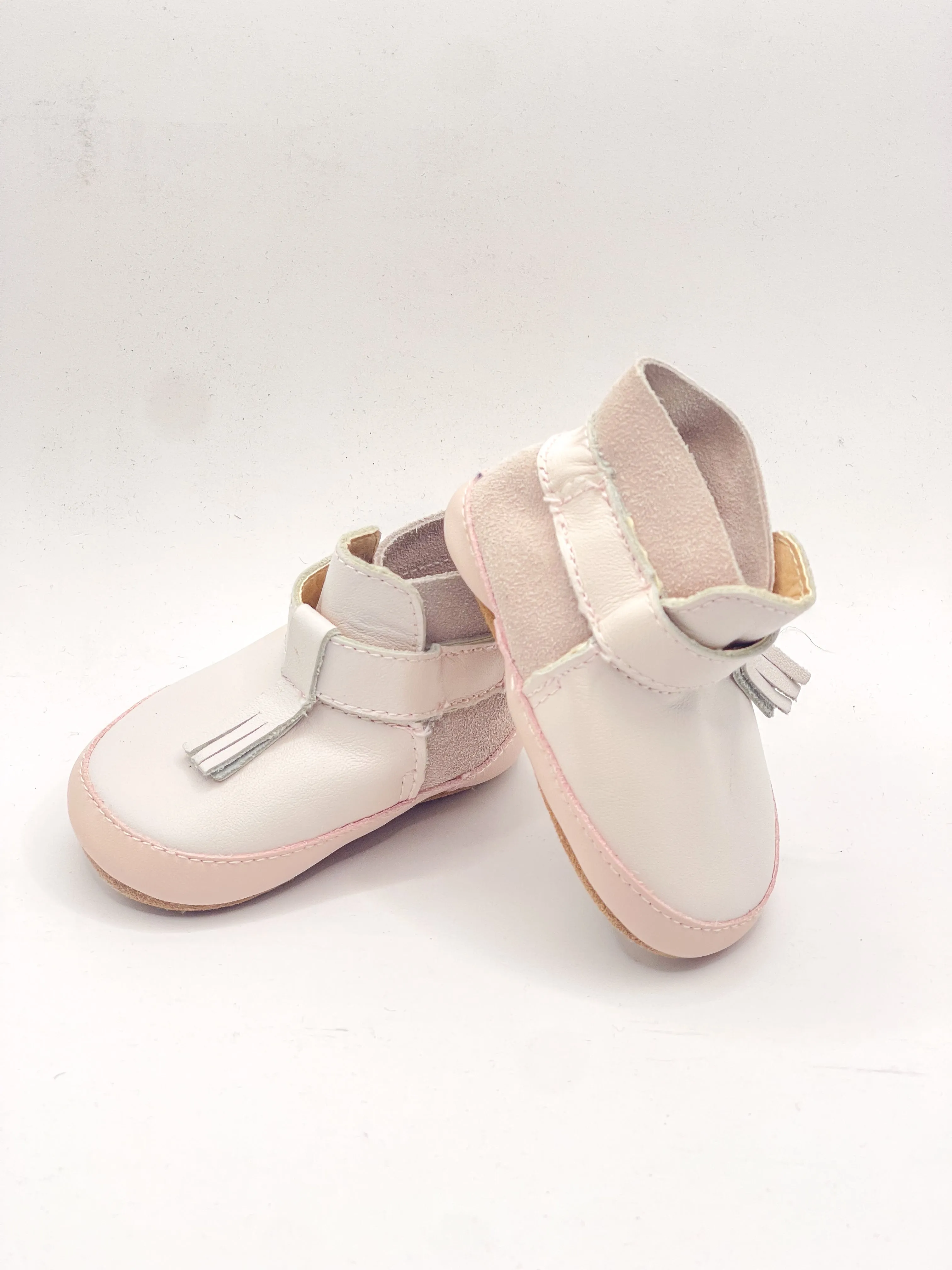 Pretty Brave snow boots (0-6m)